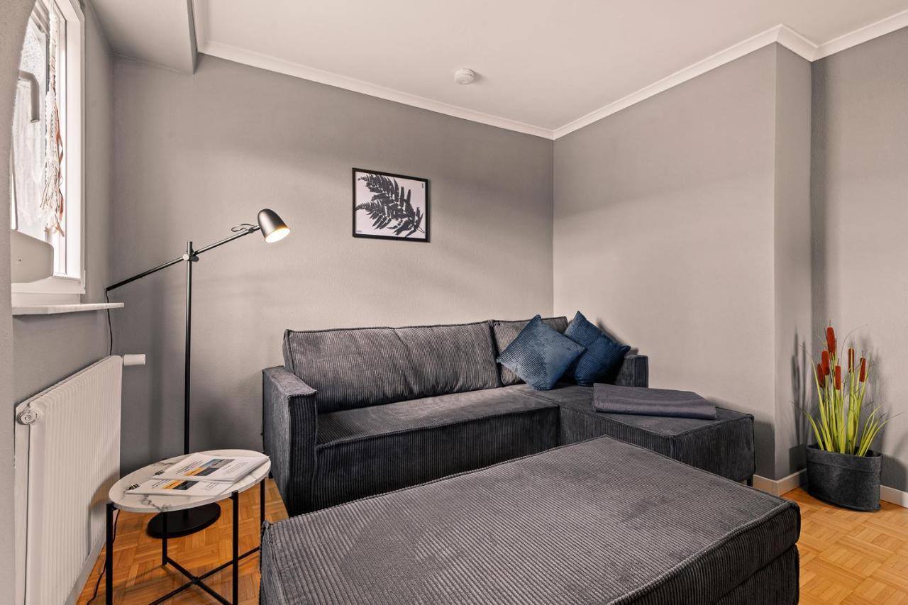 Apartment Fuer Bis Zu 6 Personen Mit Terrasse Und Klima FDH Exterior photo